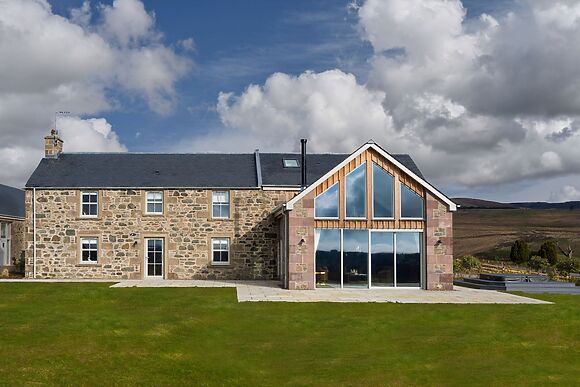 Fernbrae Farmhouse, Perth
